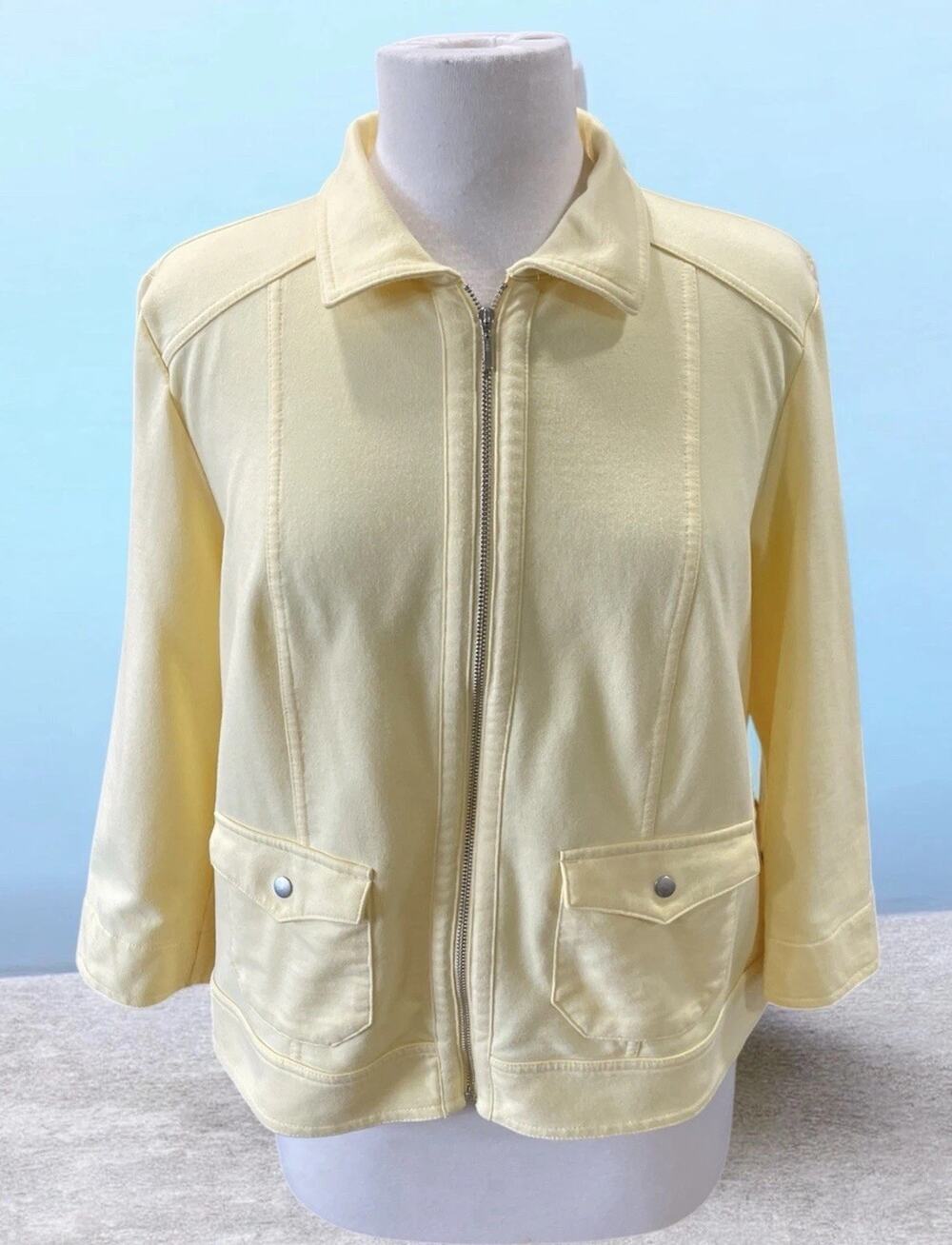 Chico’s Women’s Size 1 Jacket Yellow Front Pockets Bright Spring Fashion -EUC